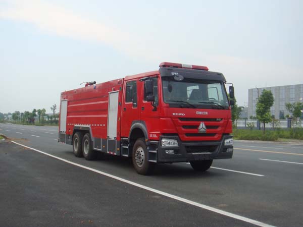 斯太爾後雙橋泡沫消防車