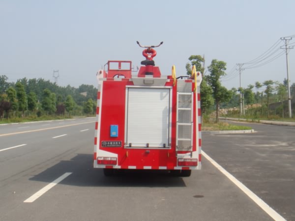 東風多利卡水罐消防車