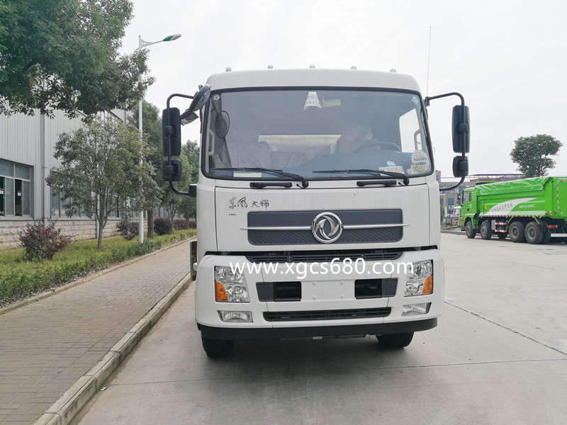16方東風天錦鋁合金運油車