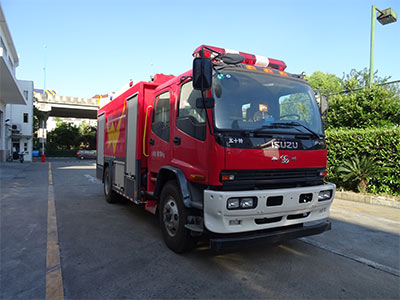 五十鈴7.5方│泡沫消防車