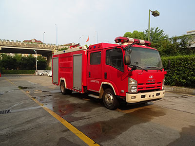 五十鈴3方│泡沫消防車