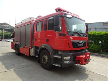 雲鶴牌WHG5130TXFJY80型搶險救援消防車