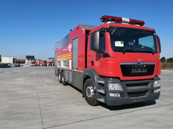 雲鶴牌WHG5320GXFGY70型供液消防車