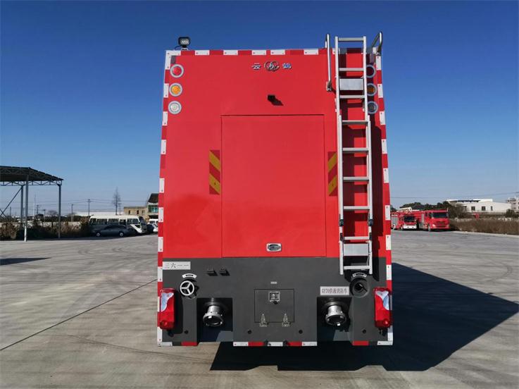 雲鶴牌WHG5320GXFGY70型供液消防車